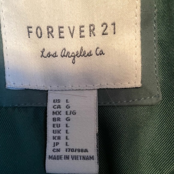 Soft green womens winter coat 💚 - Picture 7 of 7